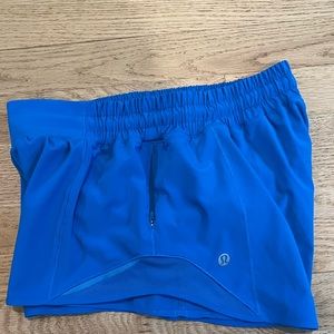Lululemon Hotty Hot Shorts 2.5”